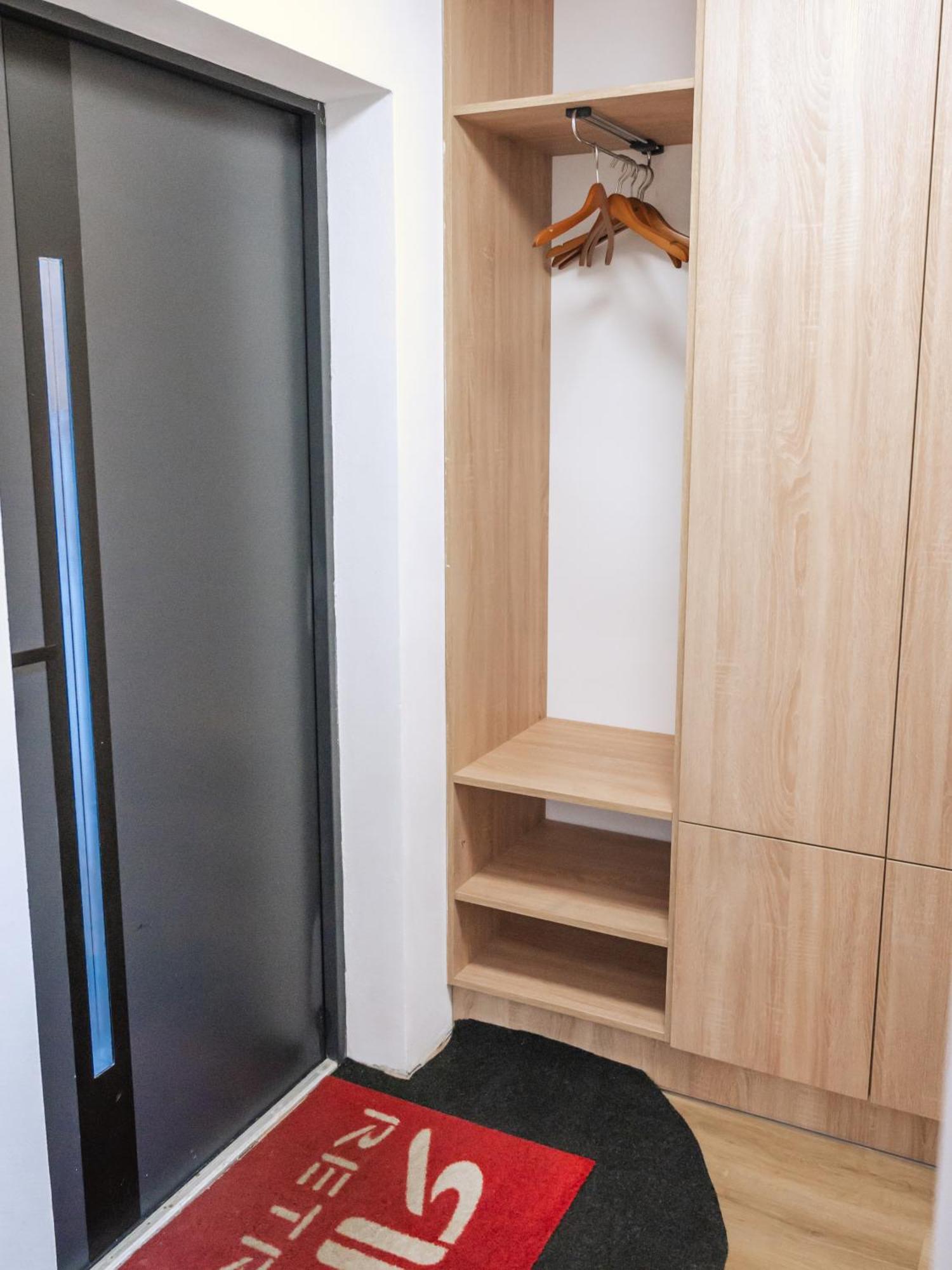 Atelier Smutna Apartment Ostrava Bagian luar foto